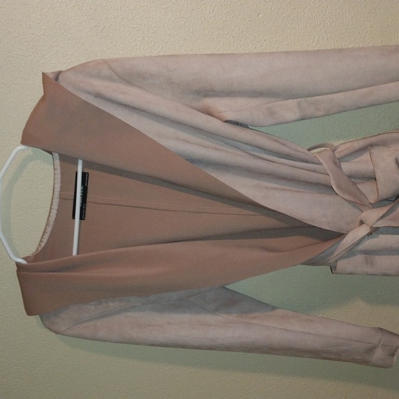 Zara Light Pink Faux Suede Hooded Raw Edge Front Belted Zara Jacket M - Picture 3 of 7